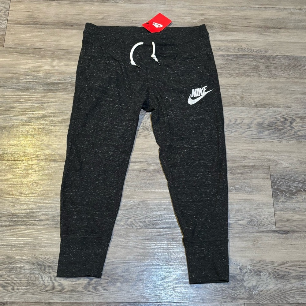 NWT Nike Sportswear Vintage look dark grey cotton blend crop joggers Sz small